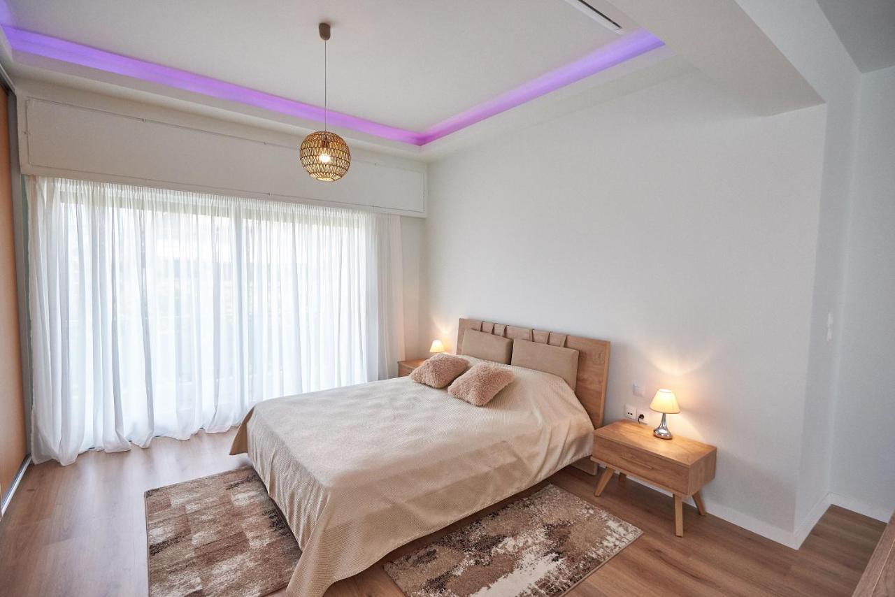 The El Greco Spirit Meets The Athenian Luxury Apt1 Esterno foto