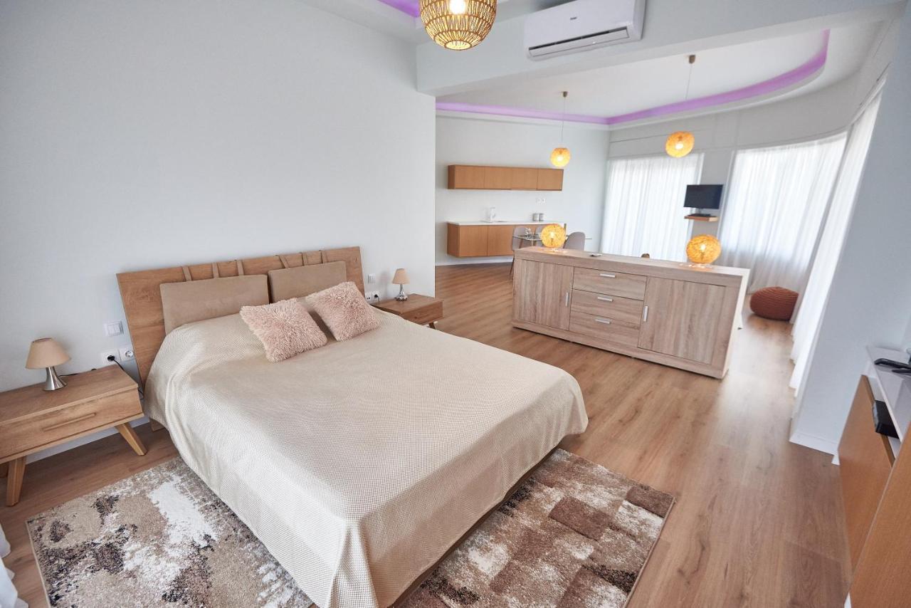 The El Greco Spirit Meets The Athenian Luxury Apt1 Esterno foto